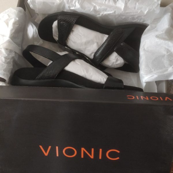 Vionic Farra Black Lizard Sandal