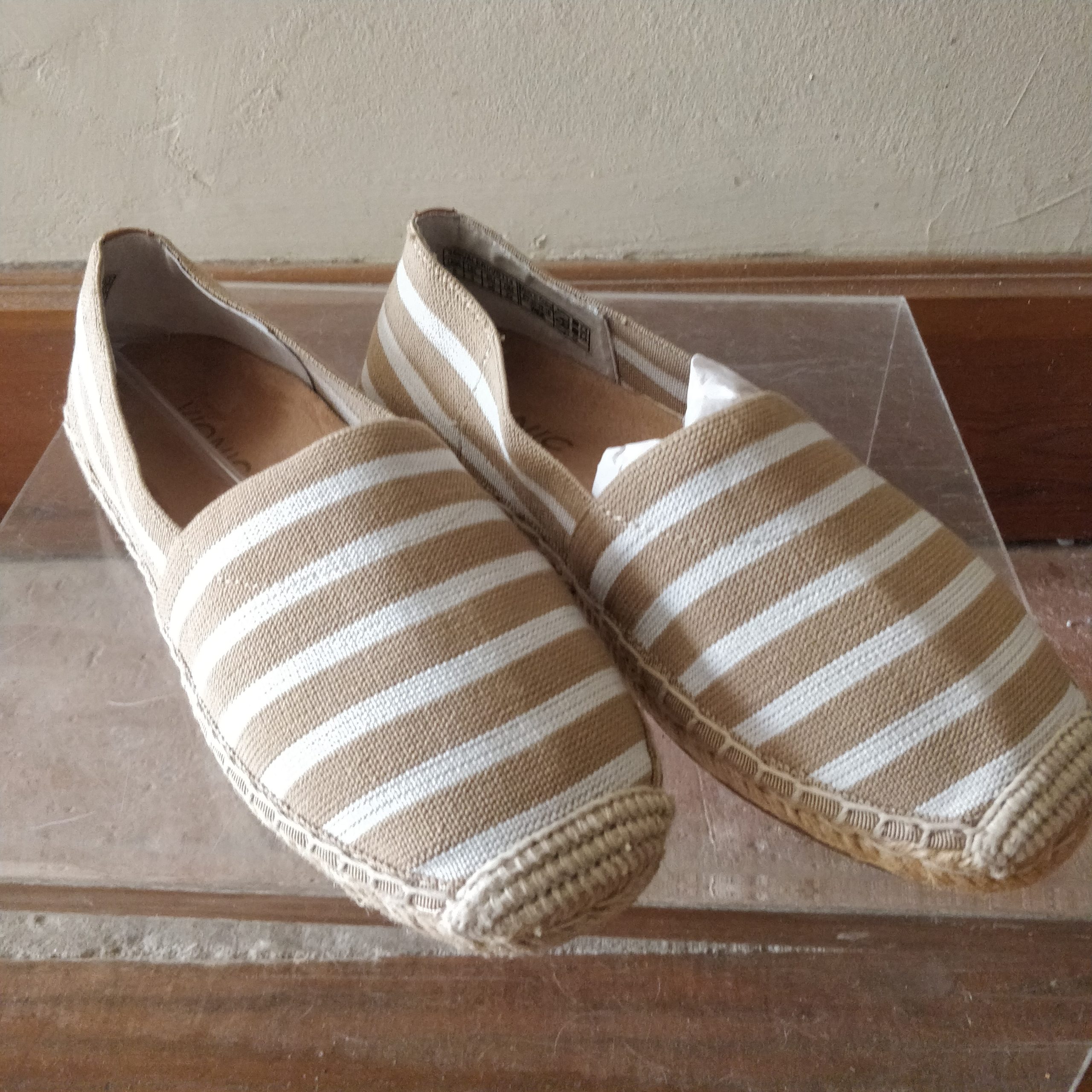 Vionic Coast Valeri Sand