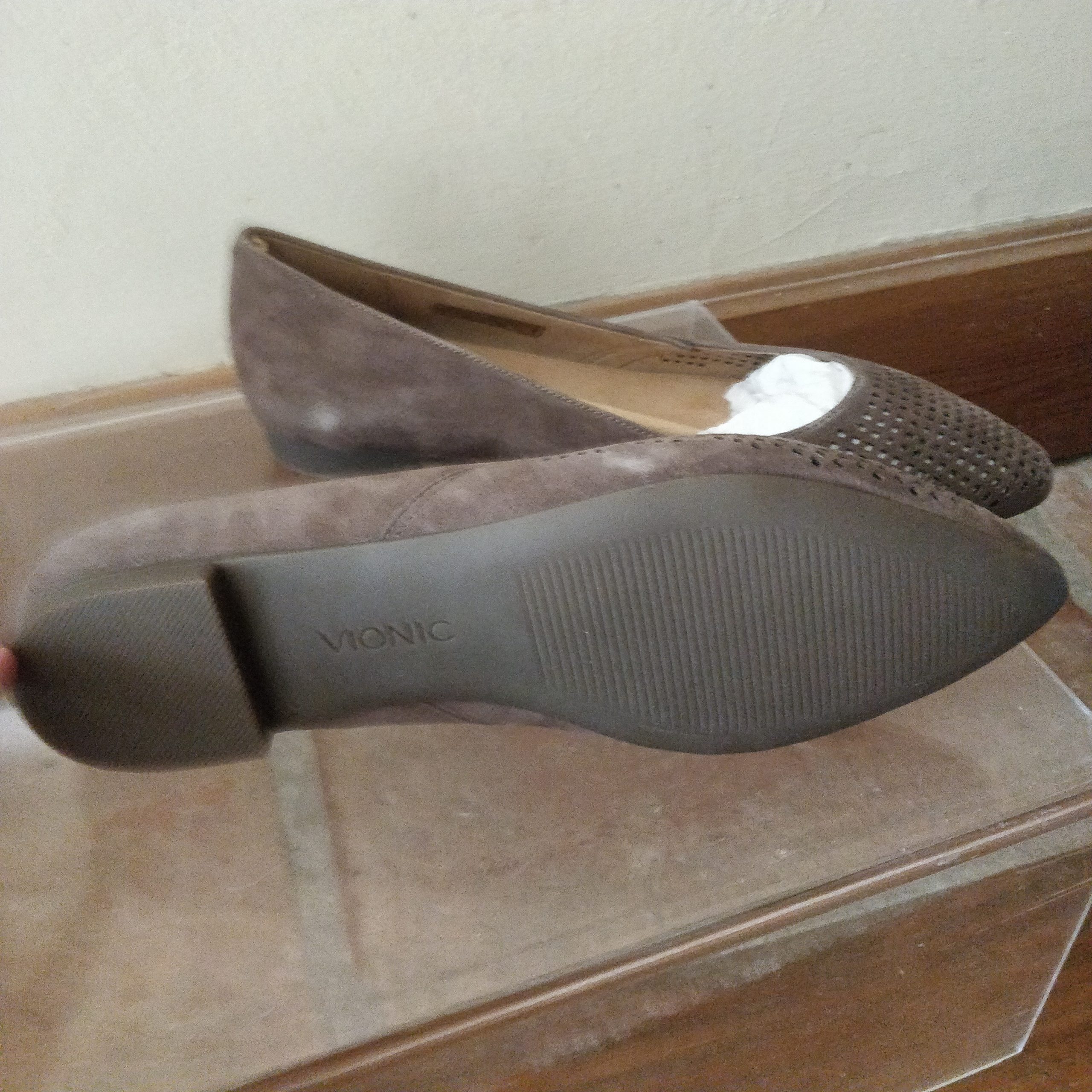 Vionic Gem Posey ballet flats in Taupe